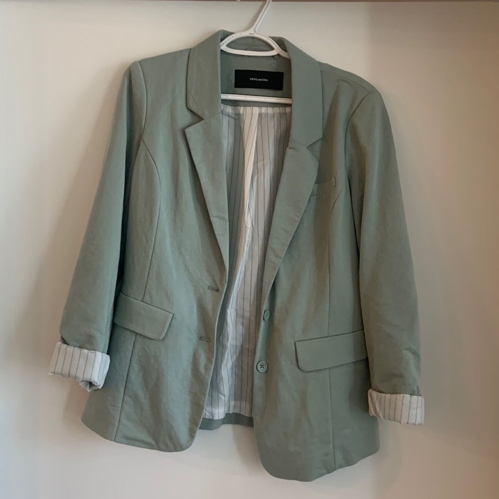 Vero Moda Blazer. US Size 8 (EU Size 40)
